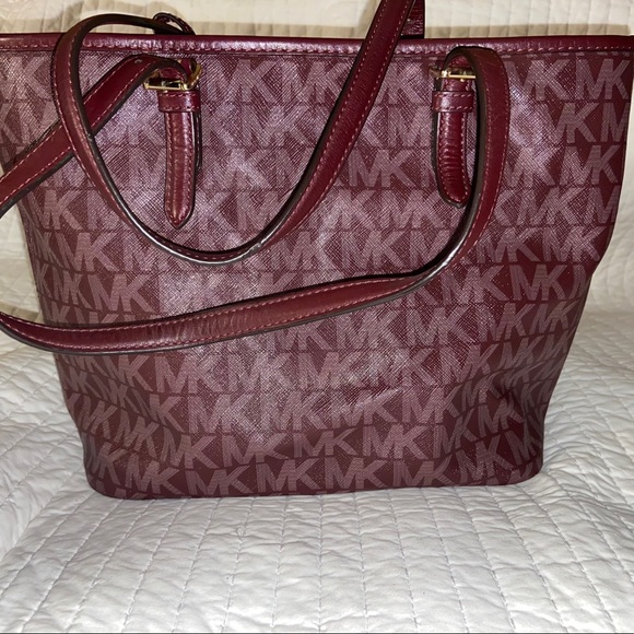 Michael Kors Burgundy Logo Bag - Picture 2 of 2